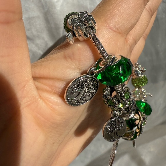 Green Beaded Charm Bracelet with Tree of Life Heart Pendants Boho Silver Emerald - Picture 9 of 13